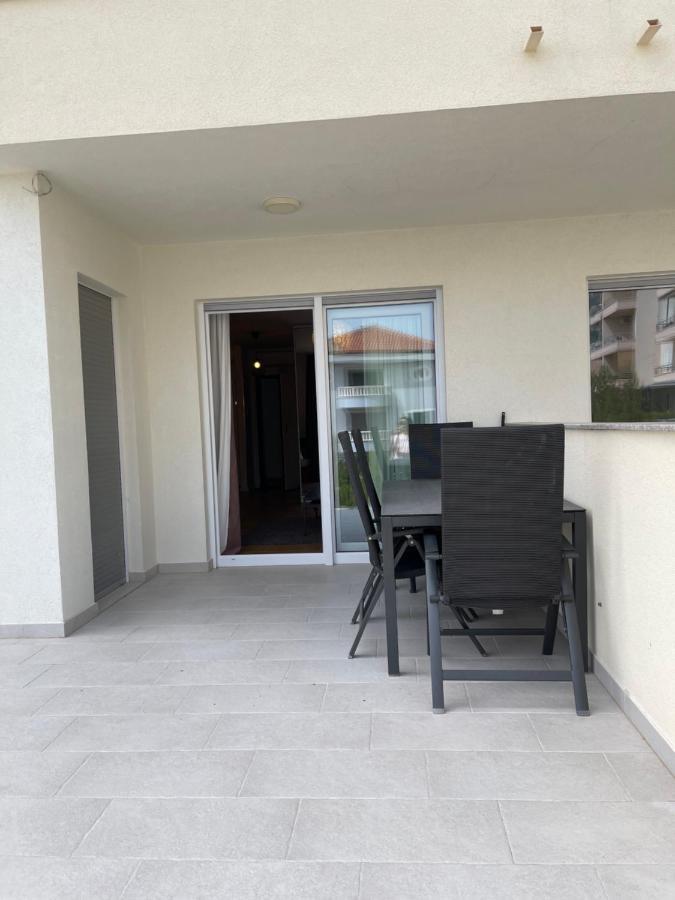 Apartment Leon Makarska Buitenkant foto